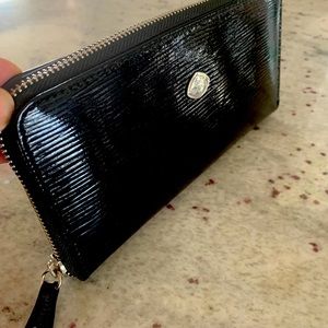 The Trend.Brand new wallet;Purchased from Browns.